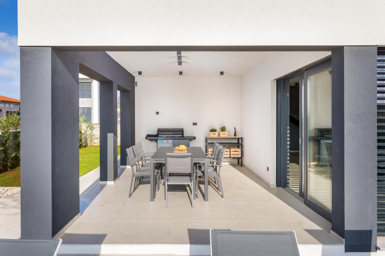 Amazing Private Villa With Outdoor Swimming Pool In Vodnjan Zewnętrze zdjęcie